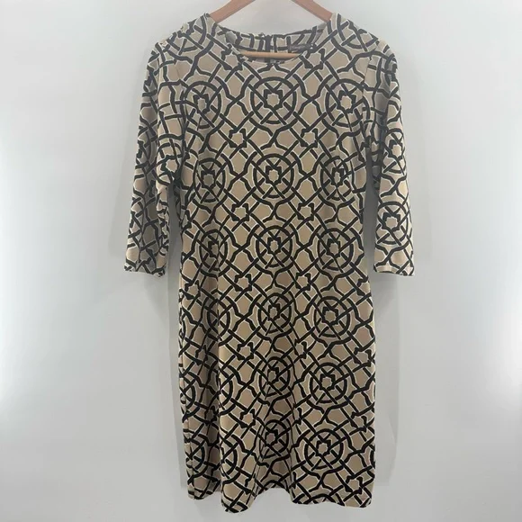 J. McLaughlin Devon Ponte Scribe Print Knit Sheath Dress Black Tan Size Small - Picture 2 of 11